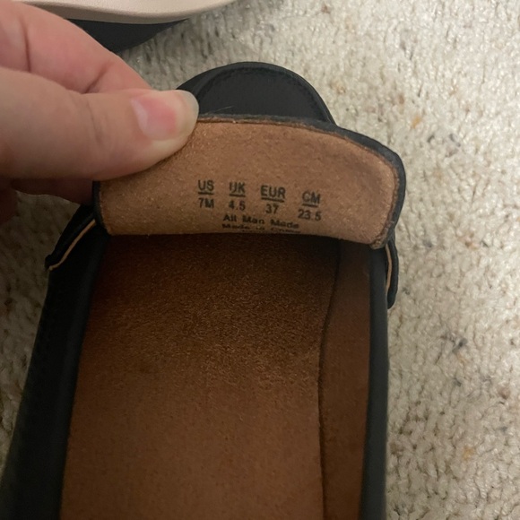 Naturalizer Elegant Black Slip-Ons - Picture 6 of 7